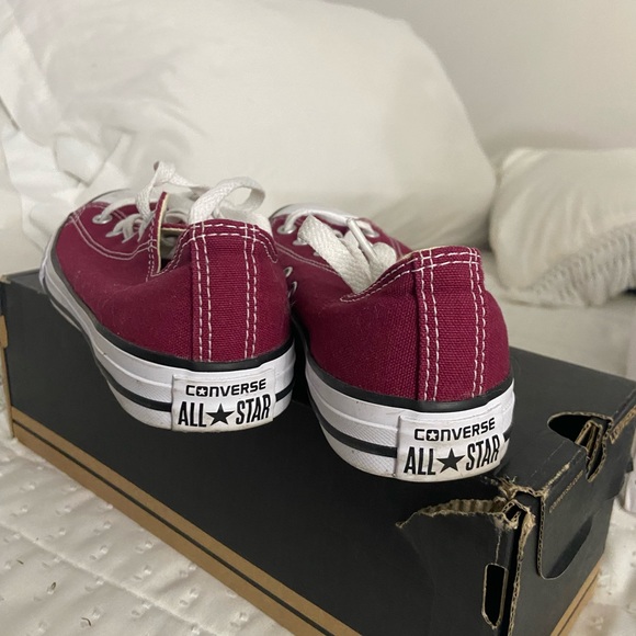 Converse Low top Chuck Taylors - Picture 4 of 5